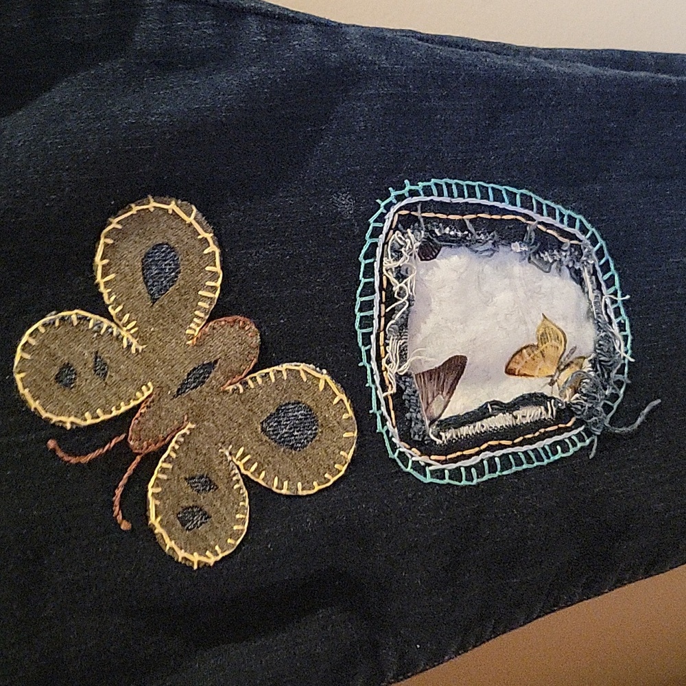 Upcycled Molly Made It floral applique & embroidery blue jeans - Picture 13 of 17